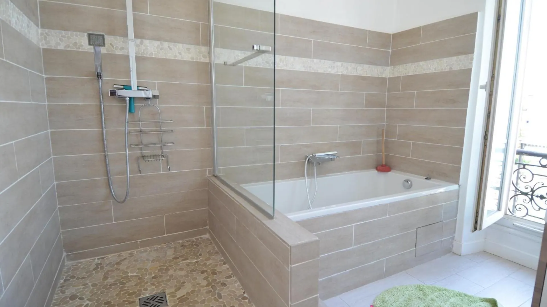 Lägenhet Duplex Borriglione - Spacieux Appartement Pour 6 Personnes Au Pied Du Tram Nice Frankrike