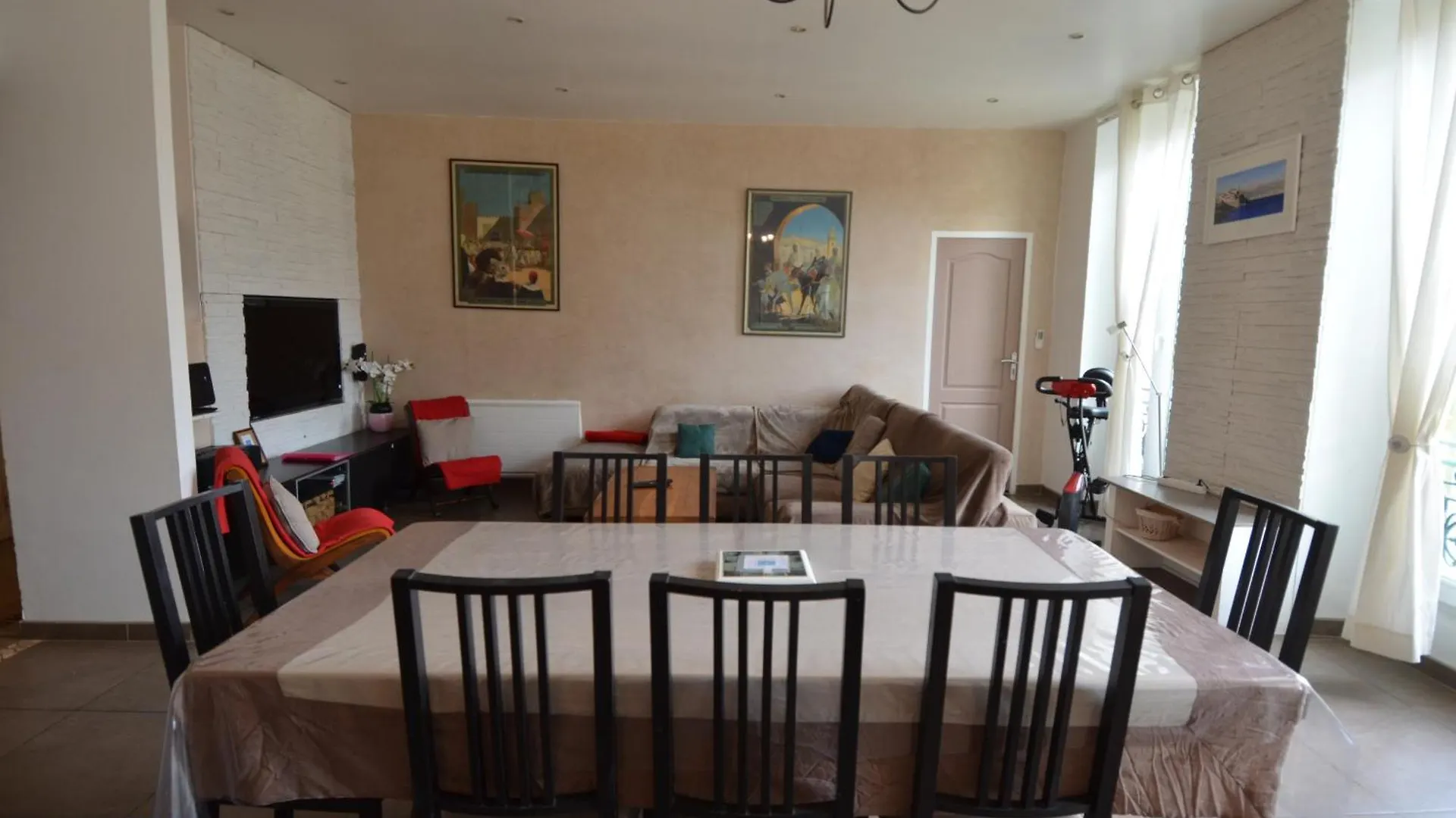 Duplex Borriglione - Spacieux Appartement Pour 6 Personnes Au Pied Du Tram Nice Lägenhet